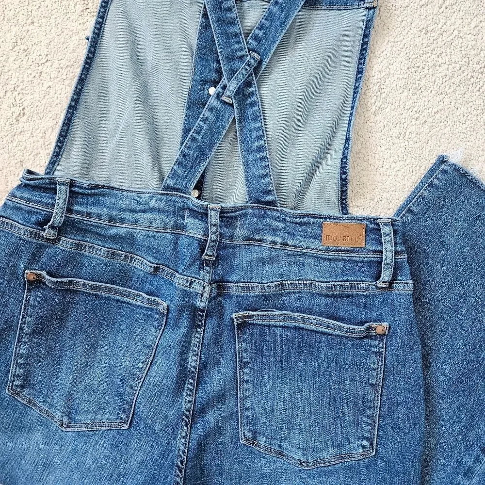 Judy Blue | Wide Leg Crop Denim Overalls Button Front, Womens 1XL - Picture 9 of 10